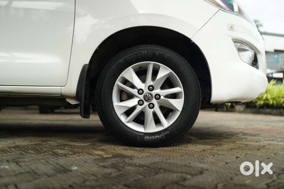 Toyota Innova Crysta 2.4 G Mt, 2017, Diesel