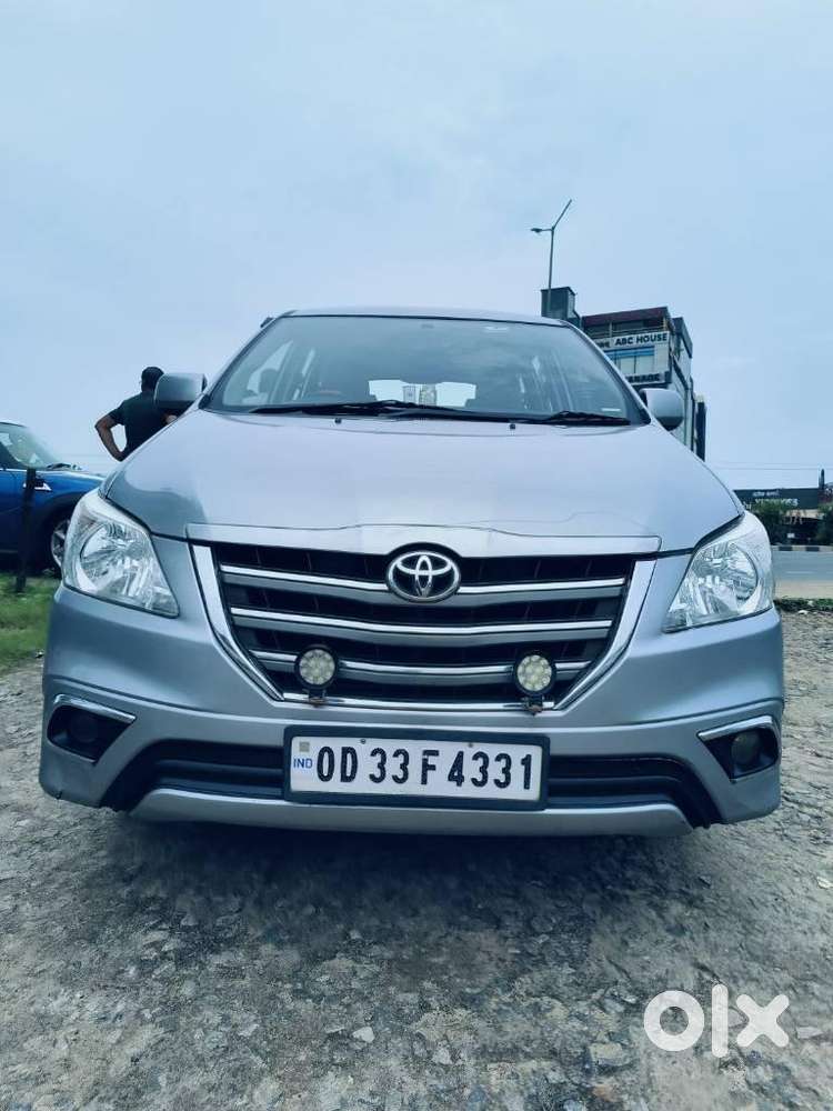 Toyota Innova 2.5 G (diesel) 8 Seater, 2016, Diesel