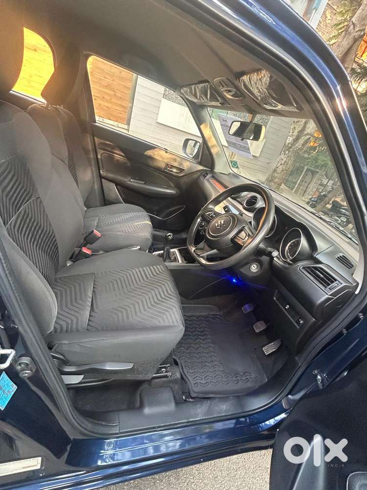 Maruti Suzuki Swift Vxi + Manual, 2022, Petrol