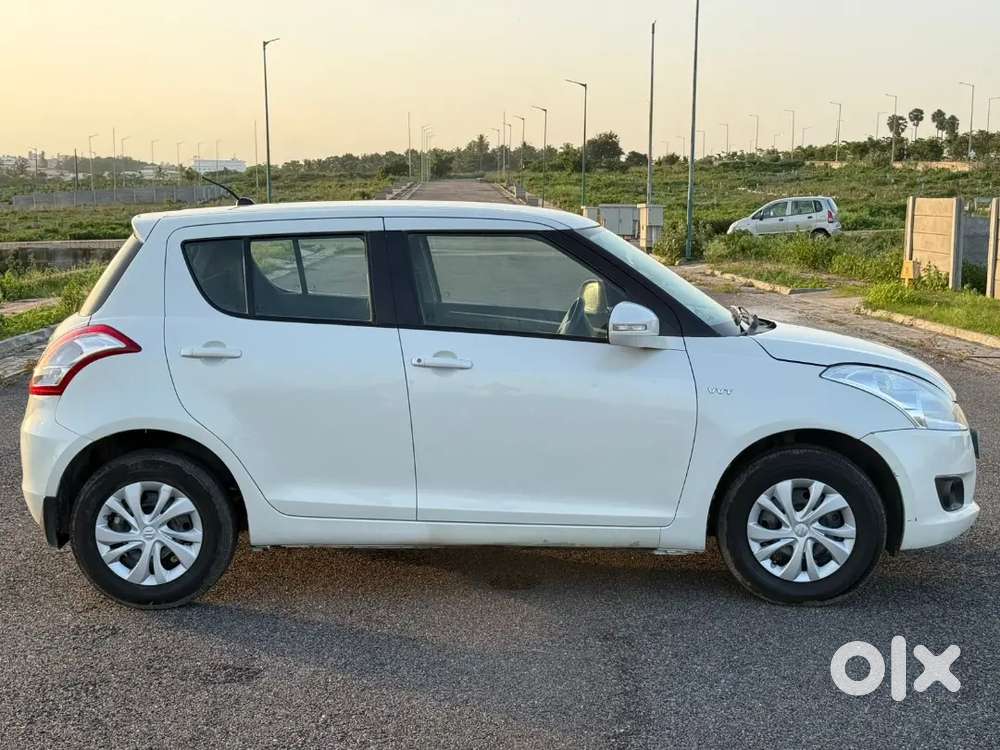 Swift Maruti Suzuki 2011/12 With Manual Transmission