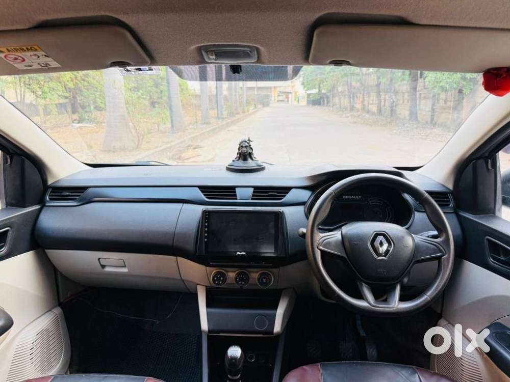 Renault Triber 1.0 Rxe, 2023, Petrol