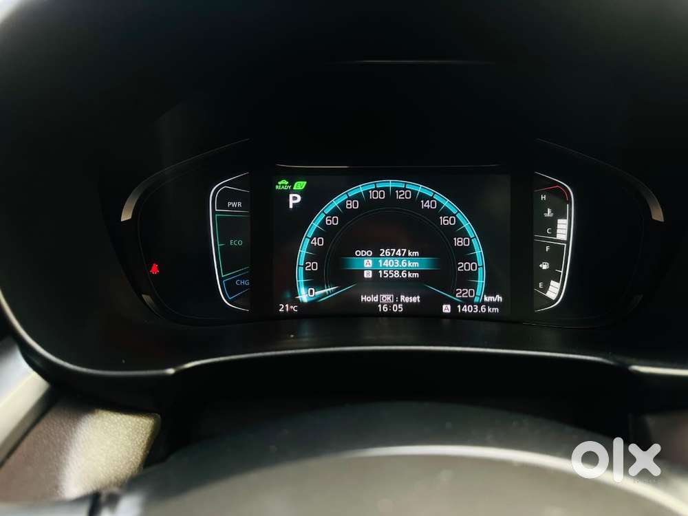 Toyota Urban Cruiser Hyryder 1.5 V Hybrid, 2024, Petrol