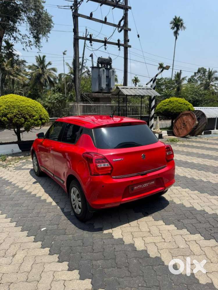 Maruti Suzuki Swift Vxi 1.2 Abs Bs-iv, 2018, Petrol