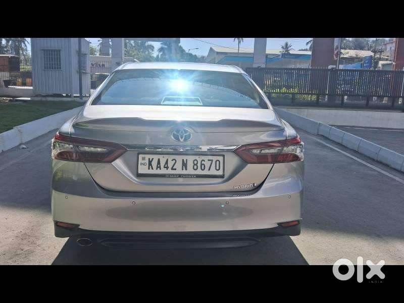 Toyota Camry Hybrid, 2022, Petrol