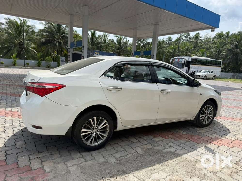Toyota Corolla Altis 2014