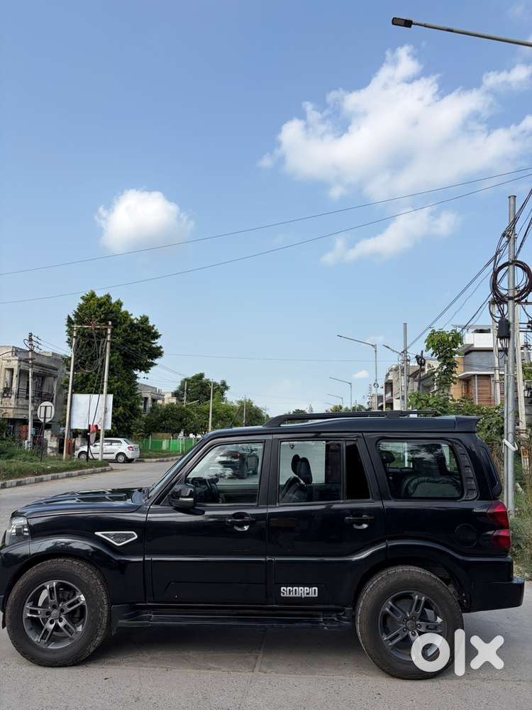 Mahindra Scorpio Diesel Manual 2019