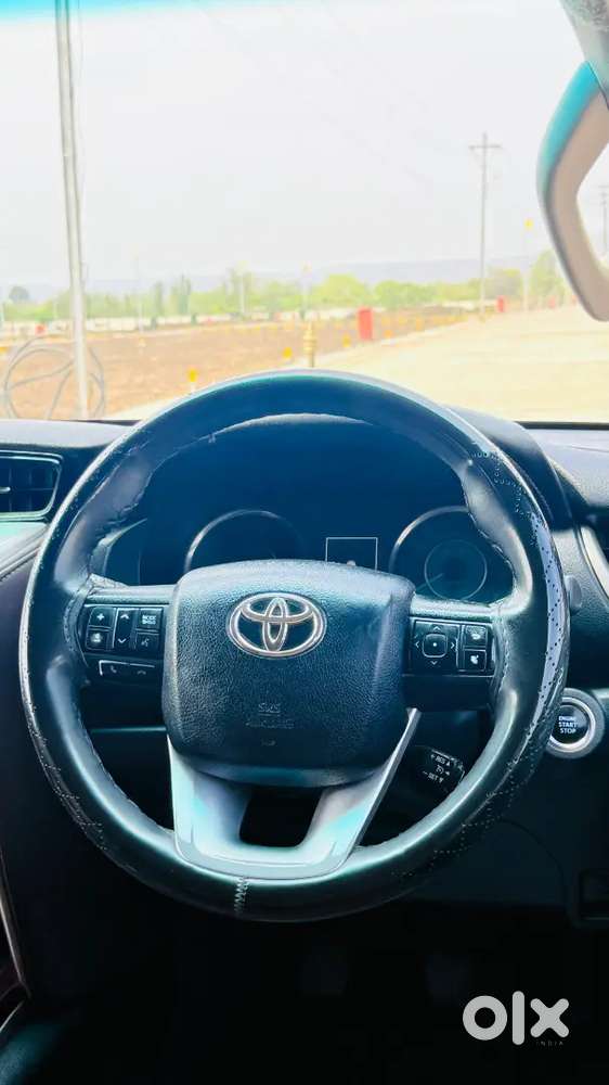 Toyota Fortuner 2018 Diesel 186000 Km Driven
