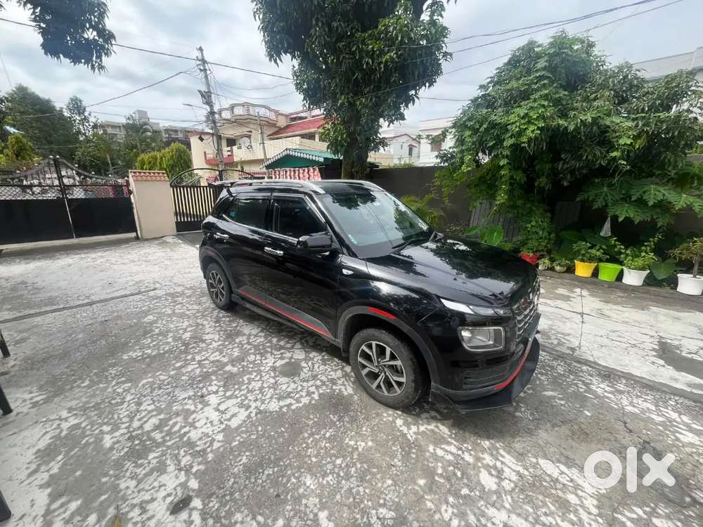 Hyundai Venue 2023 Petrol Good Condition