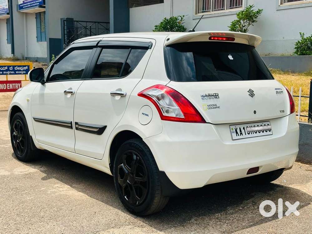 Maruti Suzuki Swift Vxi 1.2 Abs Bs-iv, 2017, Petrol