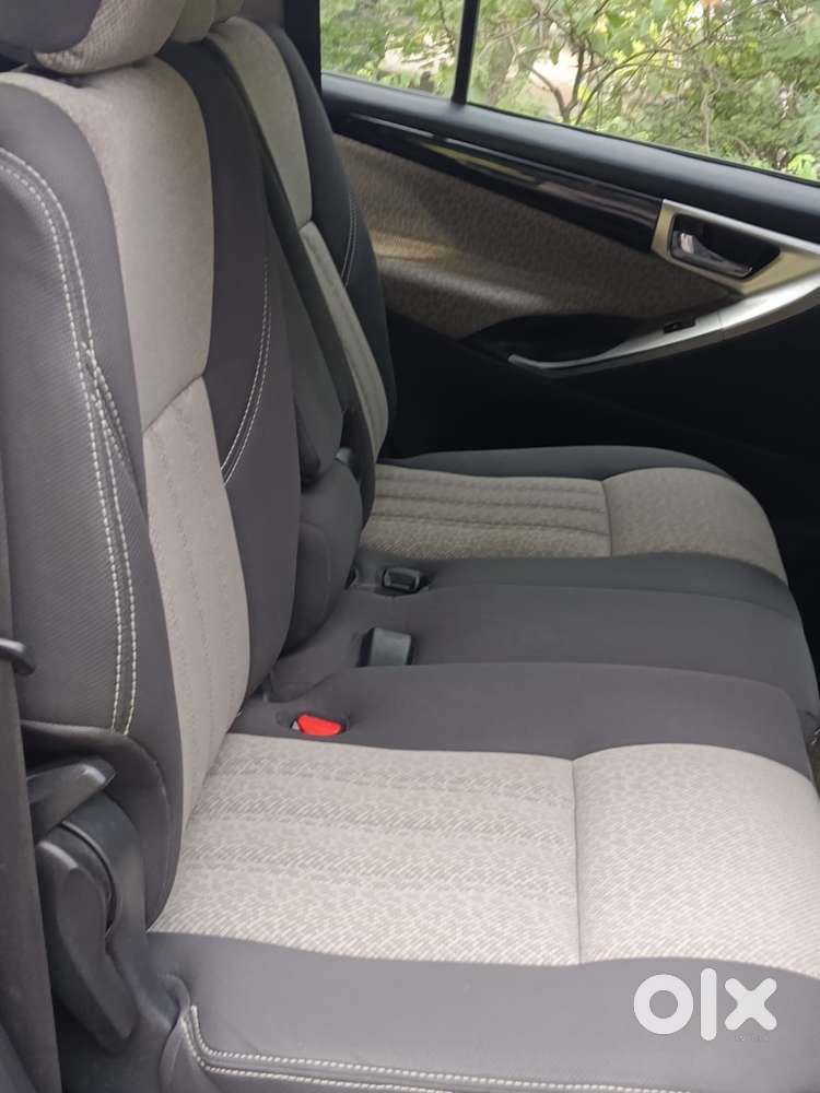 Toyota Innova Crysta 2.4 V, 2016, Diesel