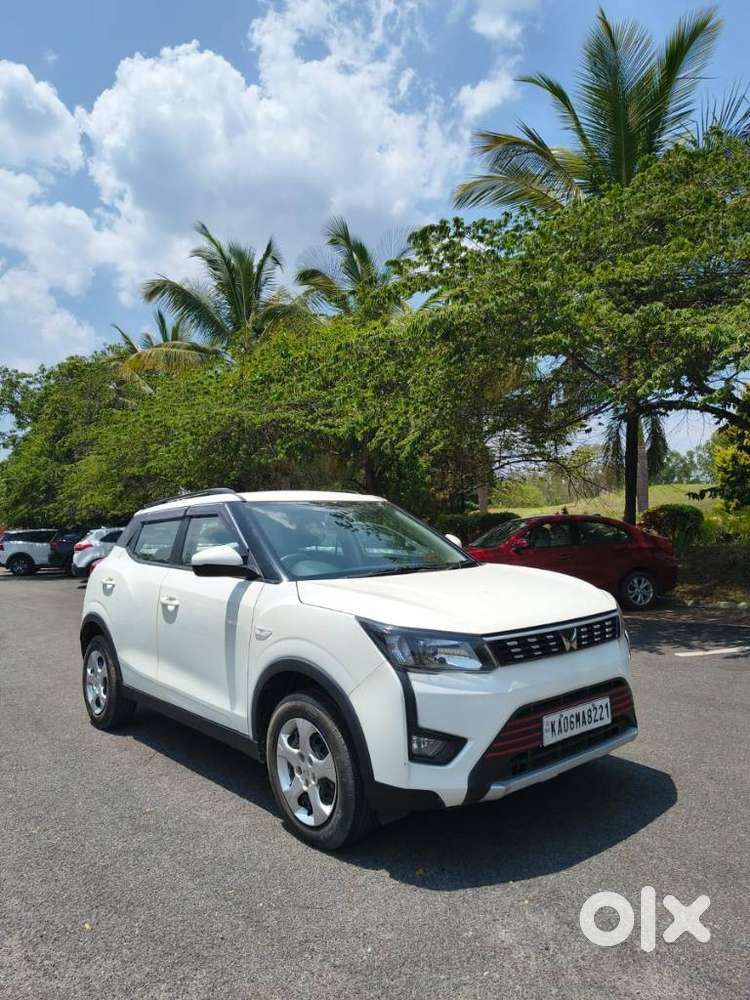 Mahindra Xuv300 W6, 2023, Petrol