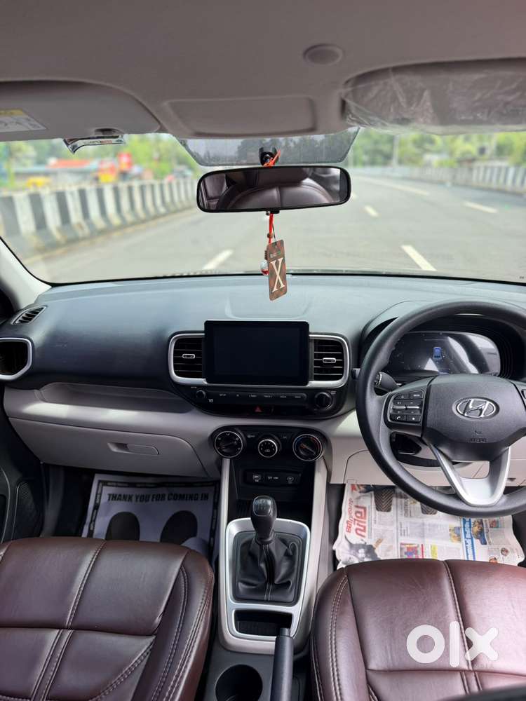 Hyundai Venue 1.2 S Plus, 2023, Petrol