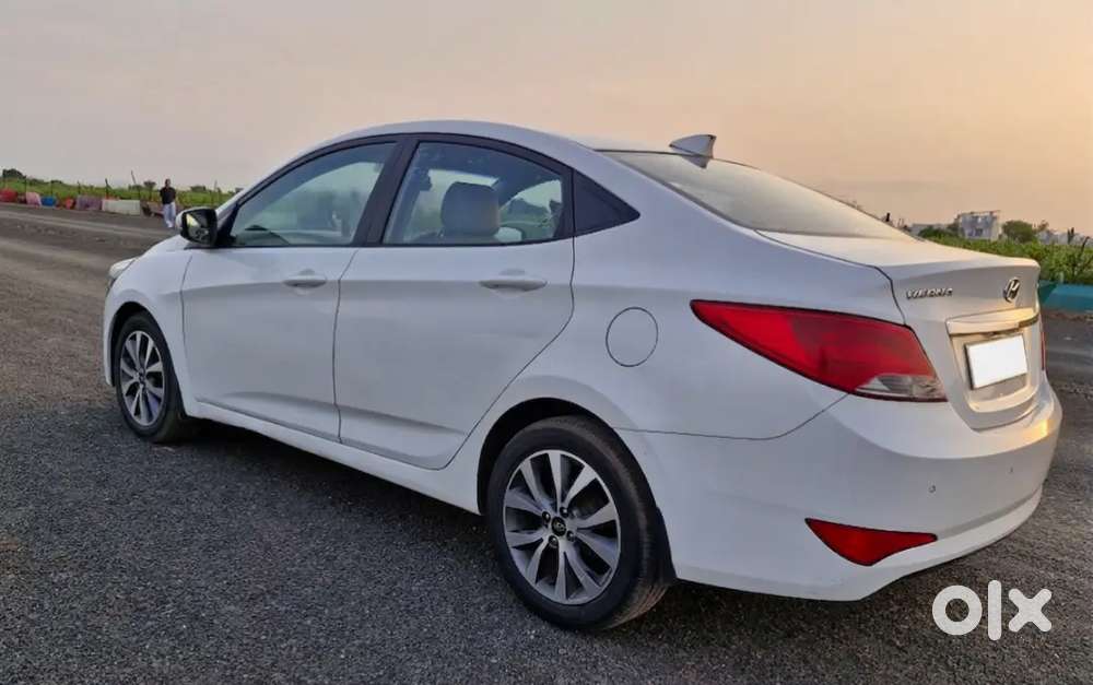 Hyundai Verna Fluidic 2016 Sx  Petrol