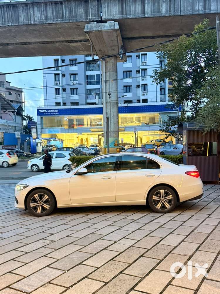 Mercedes-benz Diesel 2022 Car