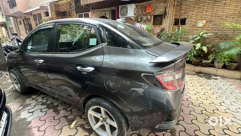Hyundai Aura 2023 Cng & Hybrids Well Maintained