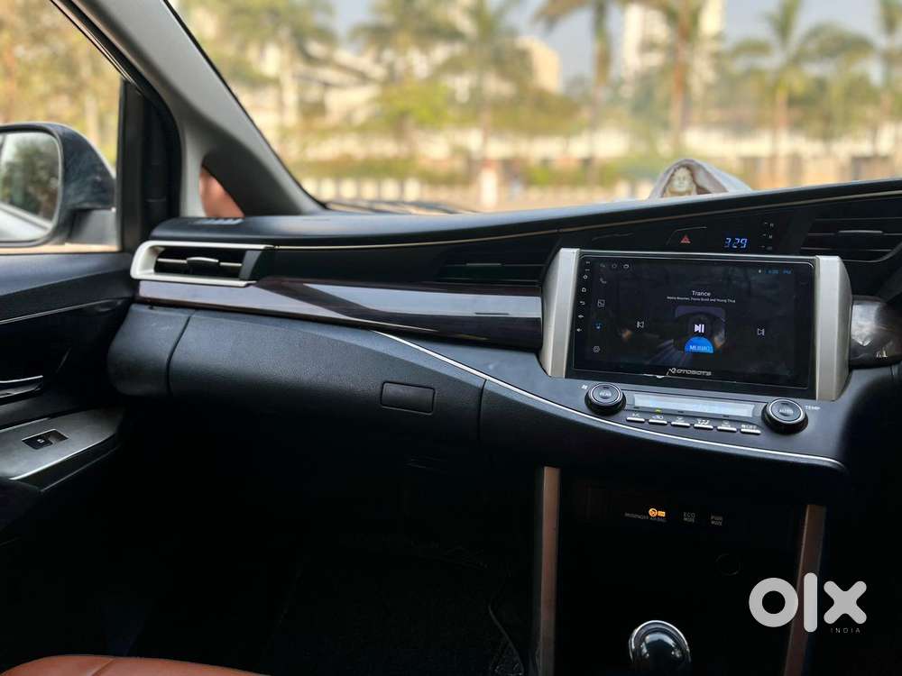 Toyota Innova Crysta 2.4 V 8 Str, 2017, Diesel