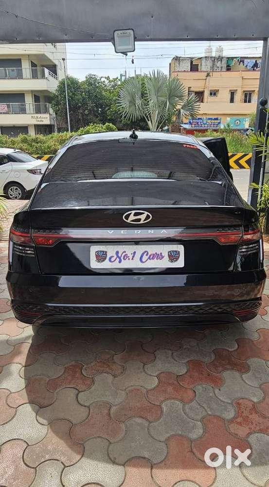 Hyundai Verna 1.6 Sx (o) Vtvt At, 2024, Petrol