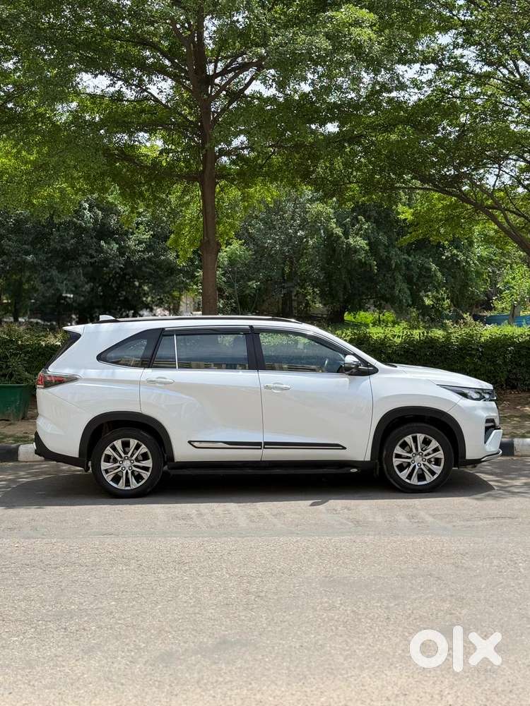 Maruti Suzuki Invicto Alpha Plus 7str, 2023, Petrol