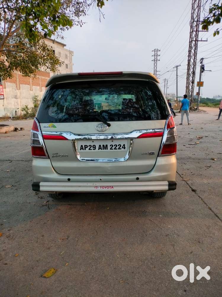 Toyota Innova 2004-2011 2.5 G4 Diesel 8-seater, 2010, Diesel