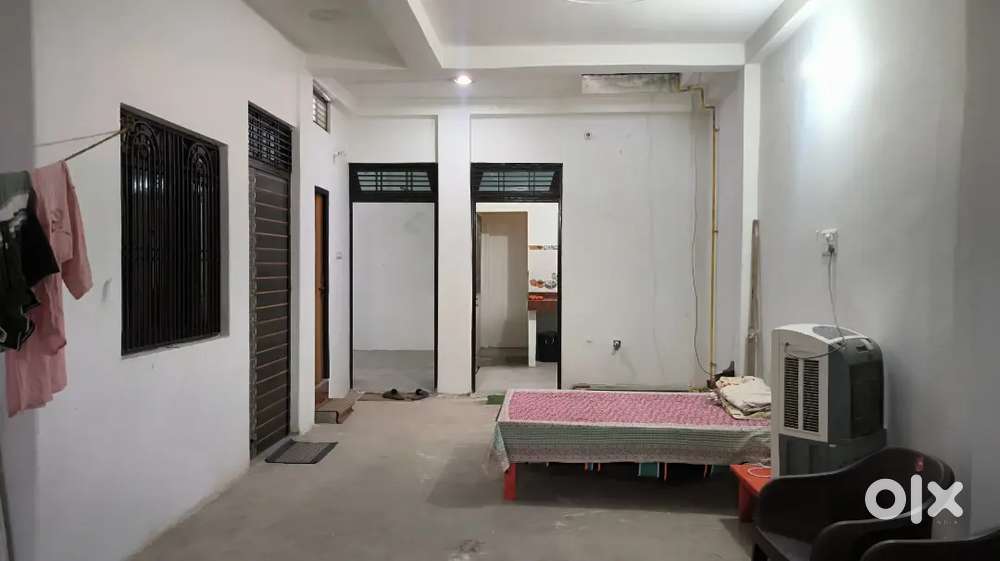For Rent, Near Sarnath Muesum, near saumendra hotel