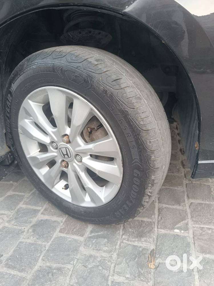 Honda City V Mt Sunroof, 2012, Petrol