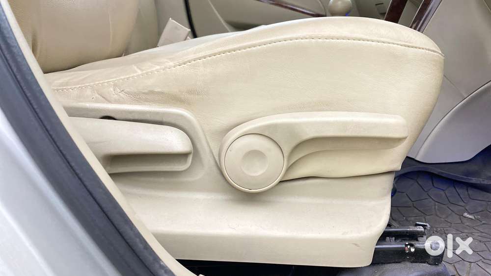 Maruti Suzuki Swift Dzire 1.2 Zxi Bsiv, 2014, Petrol
