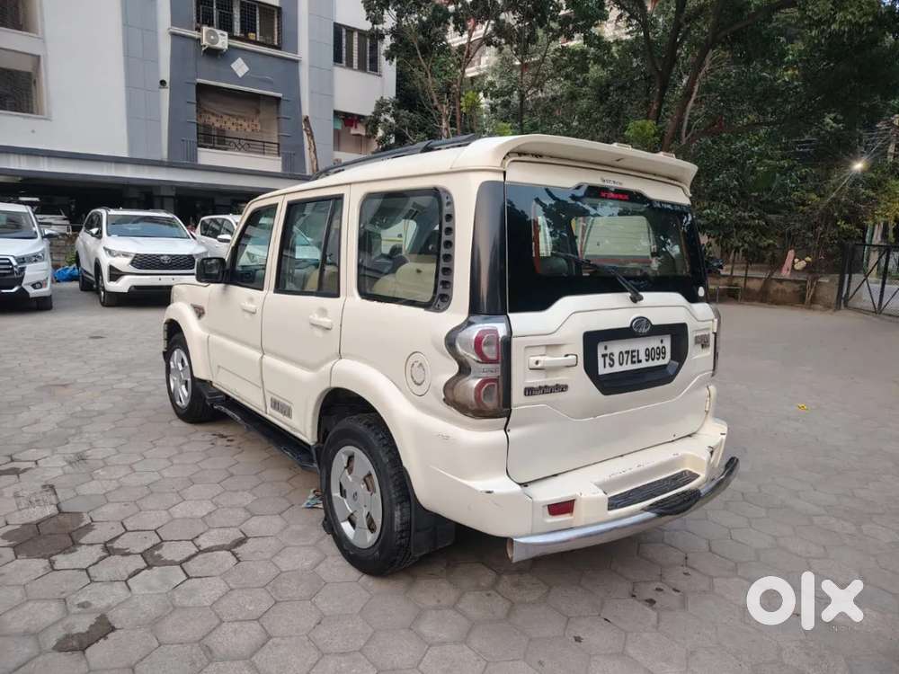 Mahindra Scorpio, 2015, Diesel