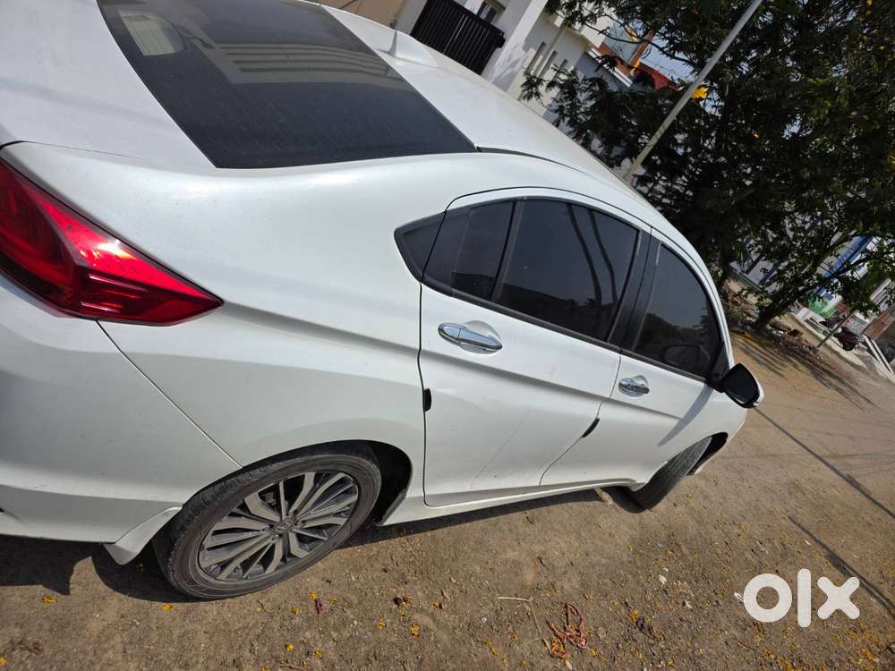 Honda City Petrol Pearl White Colour 4th Gen