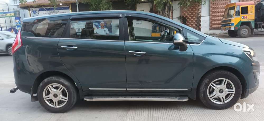 Mahindra Marazzo M6, 2018, Diesel