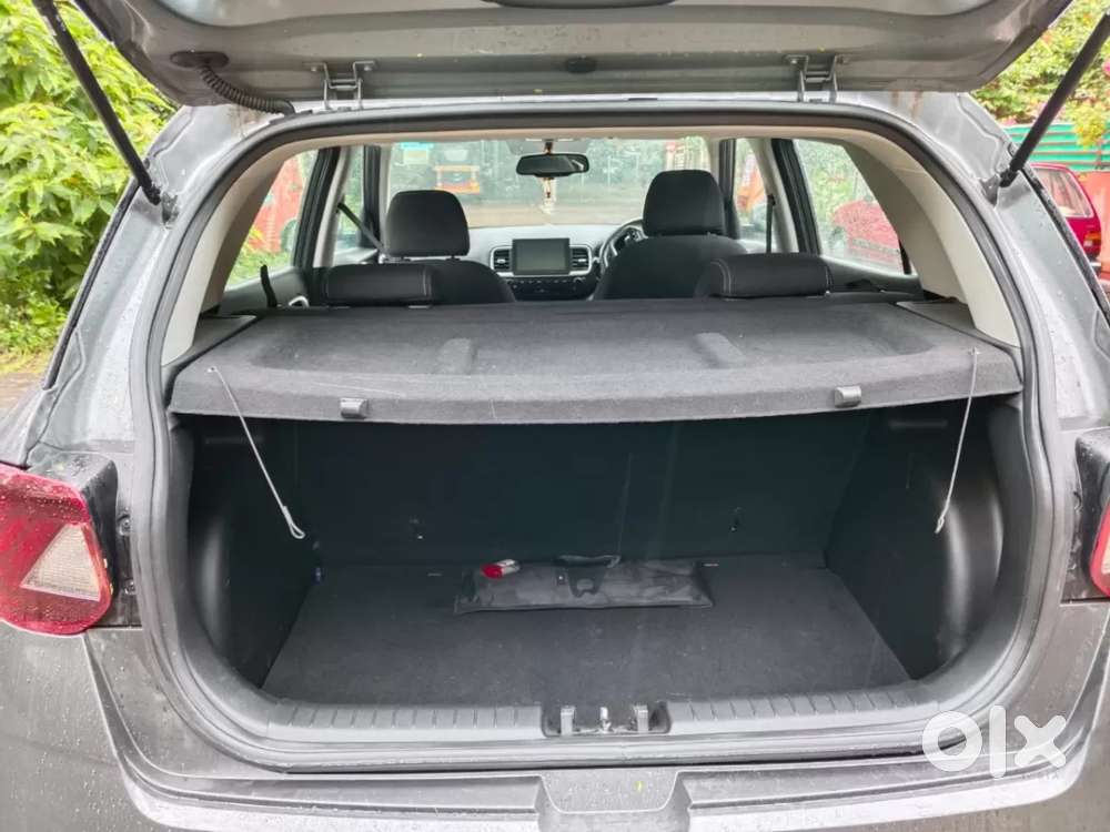 Hyundai Venue 1.0 Sx (o) Turbo Dct, 2021, Petrol