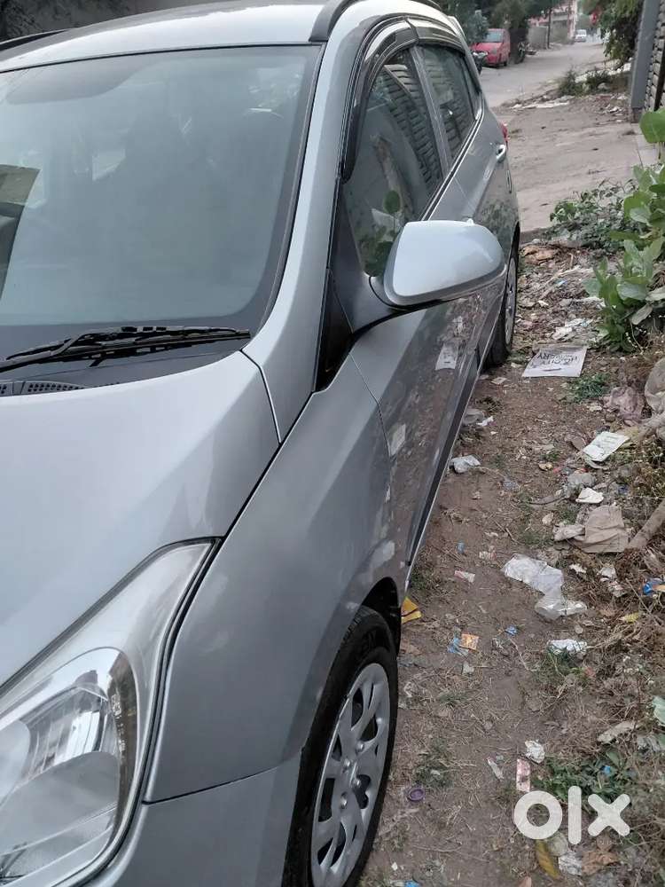 Hyundai Grand I10 2019 Petrol 40000 Km Driven