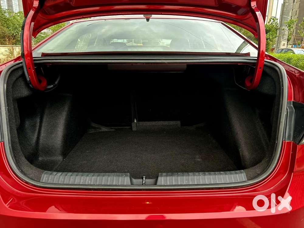 Volkswagen Virtus 1.0 Topline Tsi At, 2024, Petrol