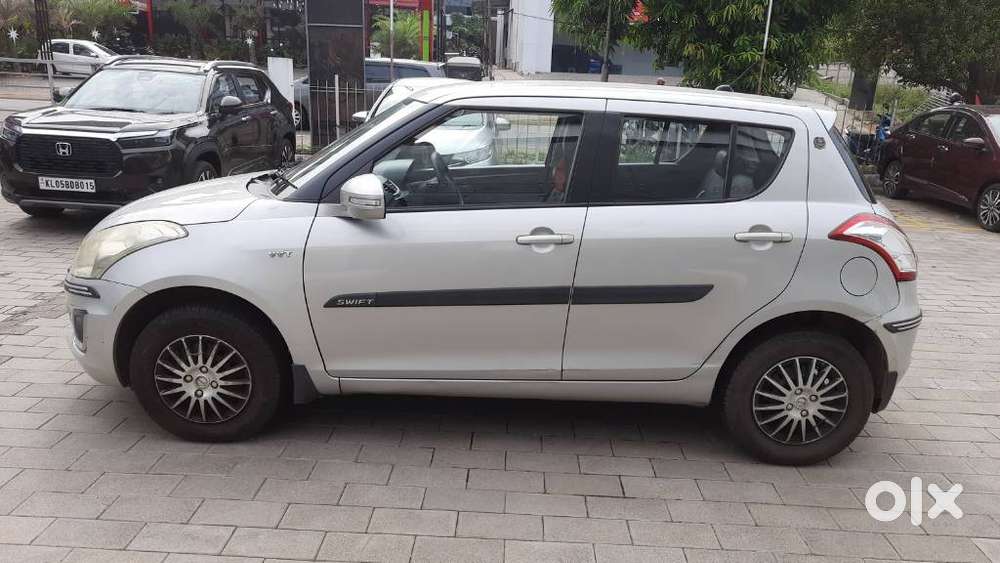 Maruti Suzuki Swift 1.2 Vxi (o), 2012, Petrol