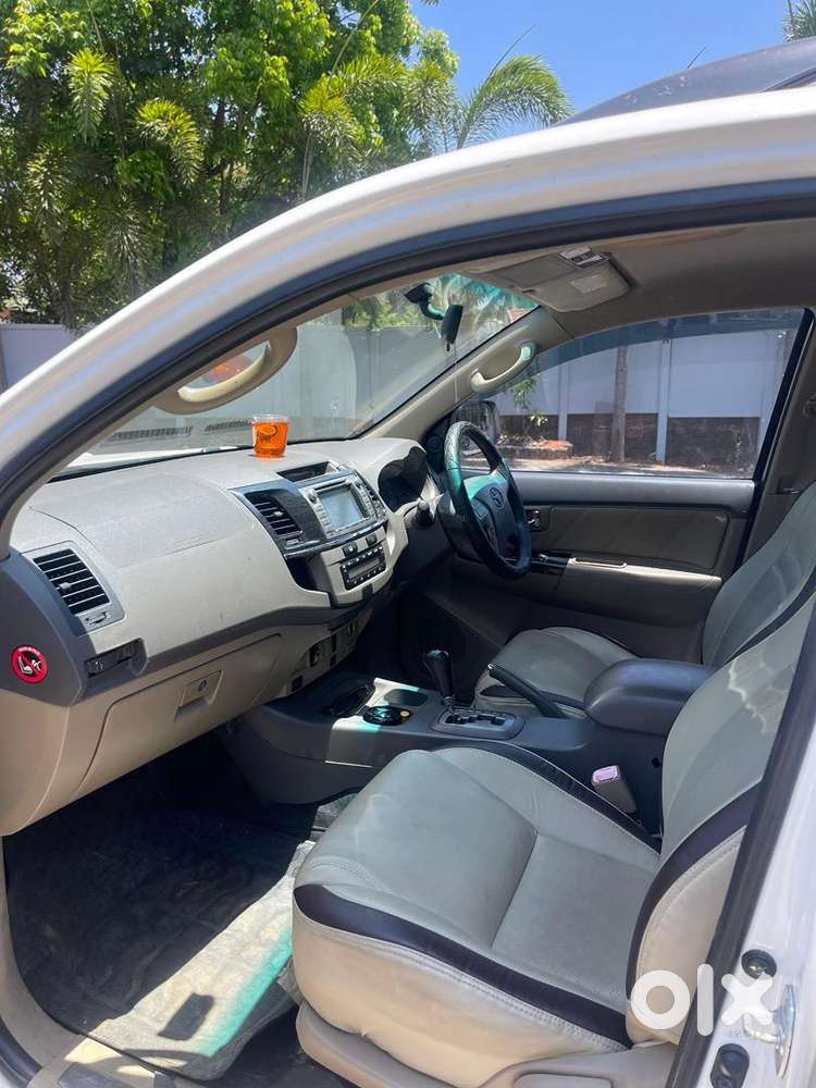 Toyota Fortuner 2013 Dec Diesel Well Maintained