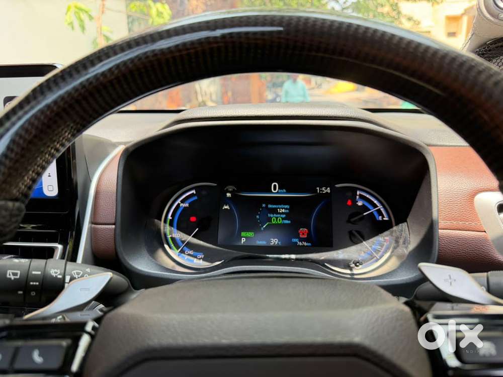Toyota Innova Hycross 2.0 Zx Hybrid 7 Str, 2025, Petrol