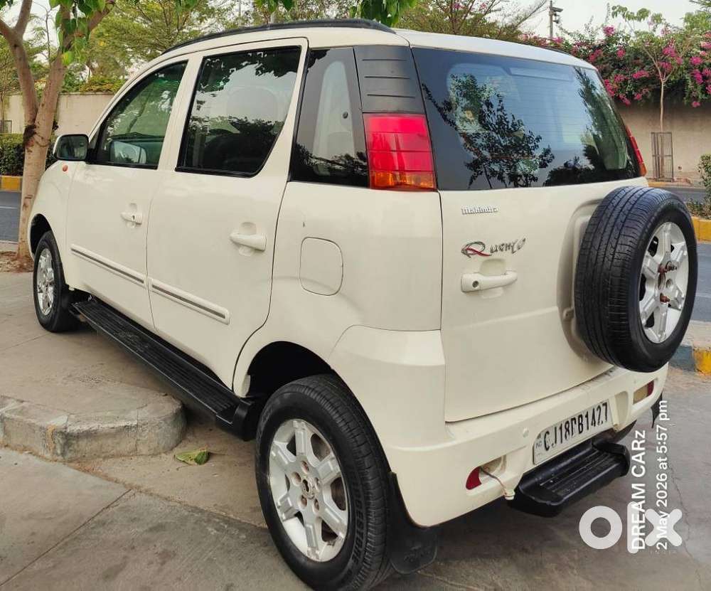 Mahindra Quanto C8, 2012, Diesel