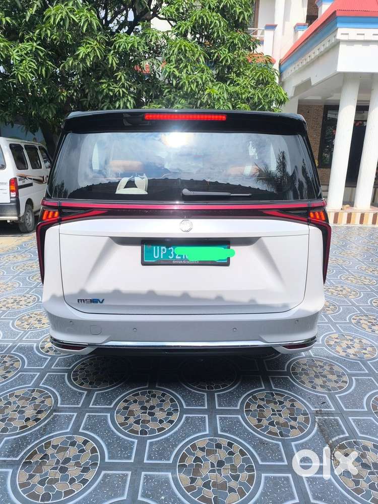 Mg M9 Ev 2026 Electric 5100 Km Driven