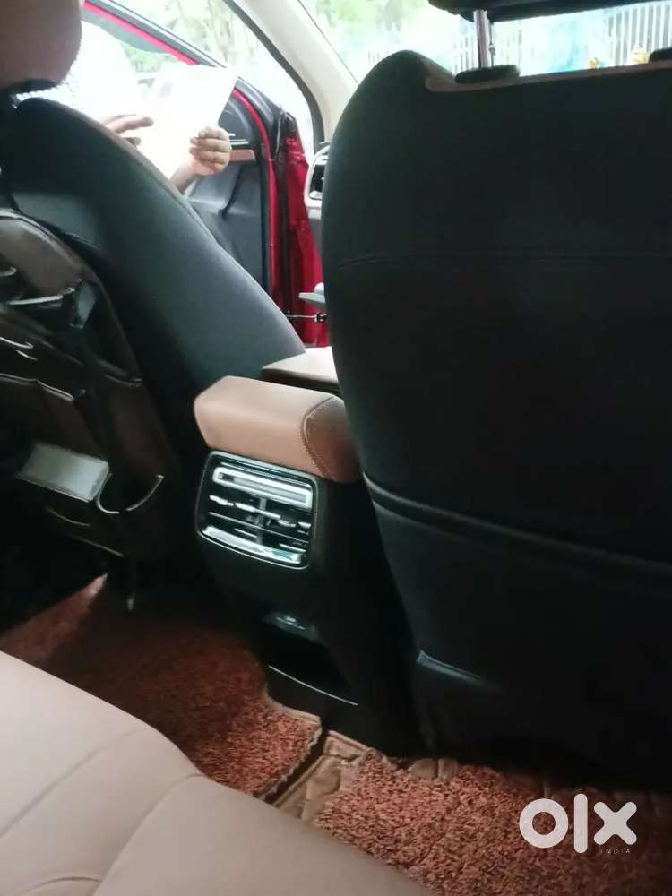Mg Hector Plus Hybrid 2024