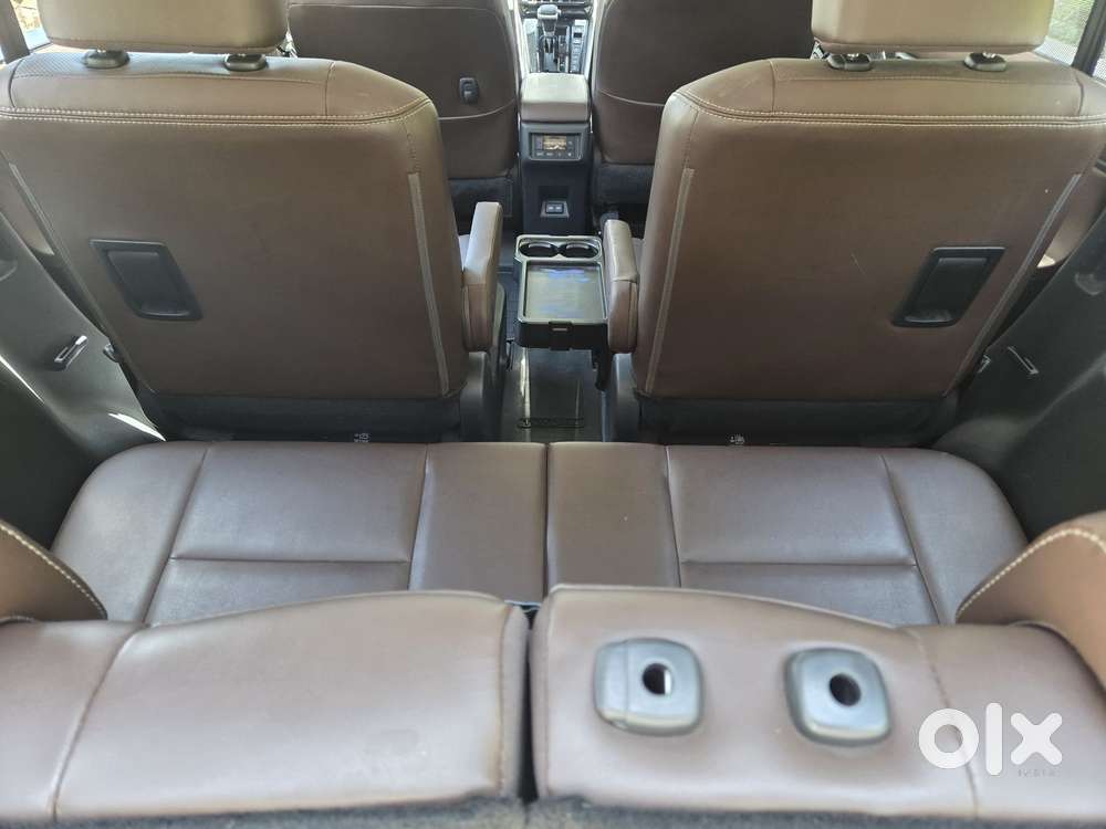 Toyota Innova Hycross 2.0 Zx Hybrid 7 Str, 2023, Petrol