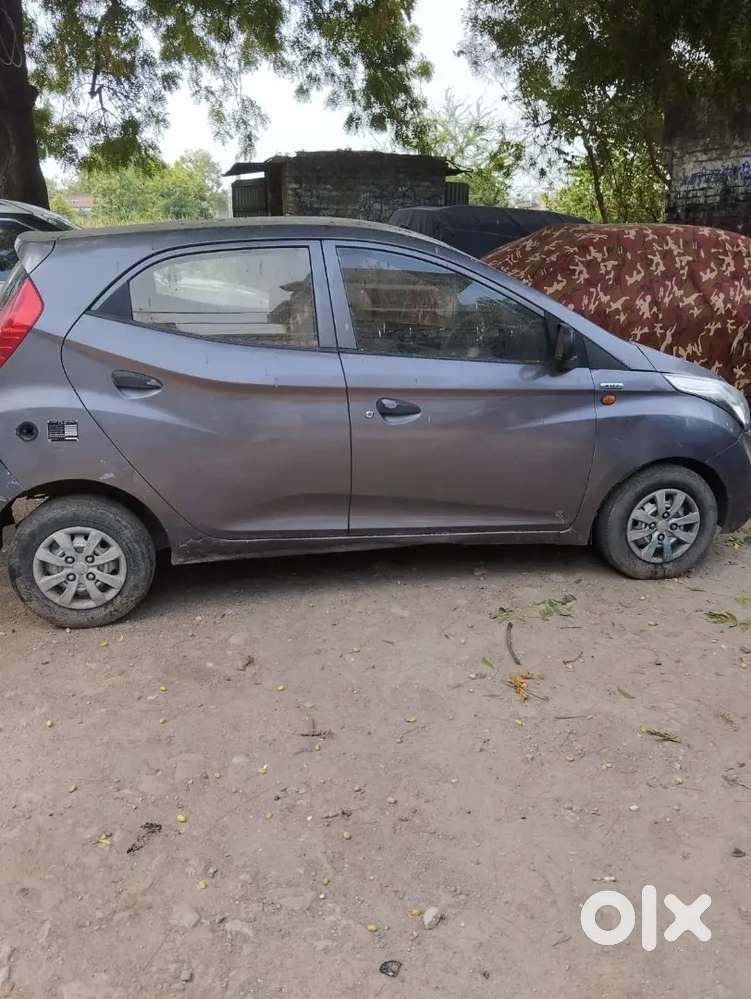 Hyundai Eon 2012 Petrol Well Maintained