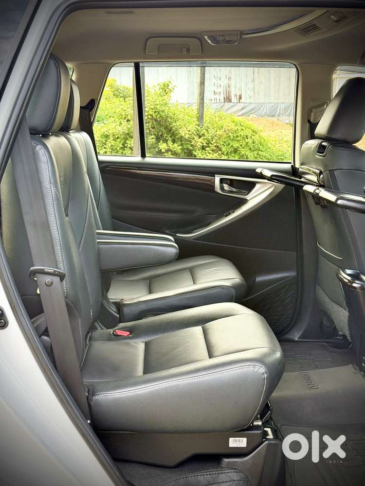 Toyota Innova Crysta Zx 2.4 Diesel 7 Seater, 2023, Diesel