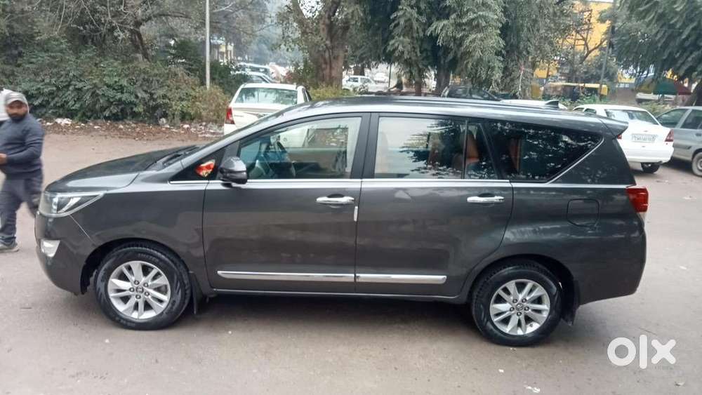 Toyota Innova Crysta 2018 Diesel Well Maintained