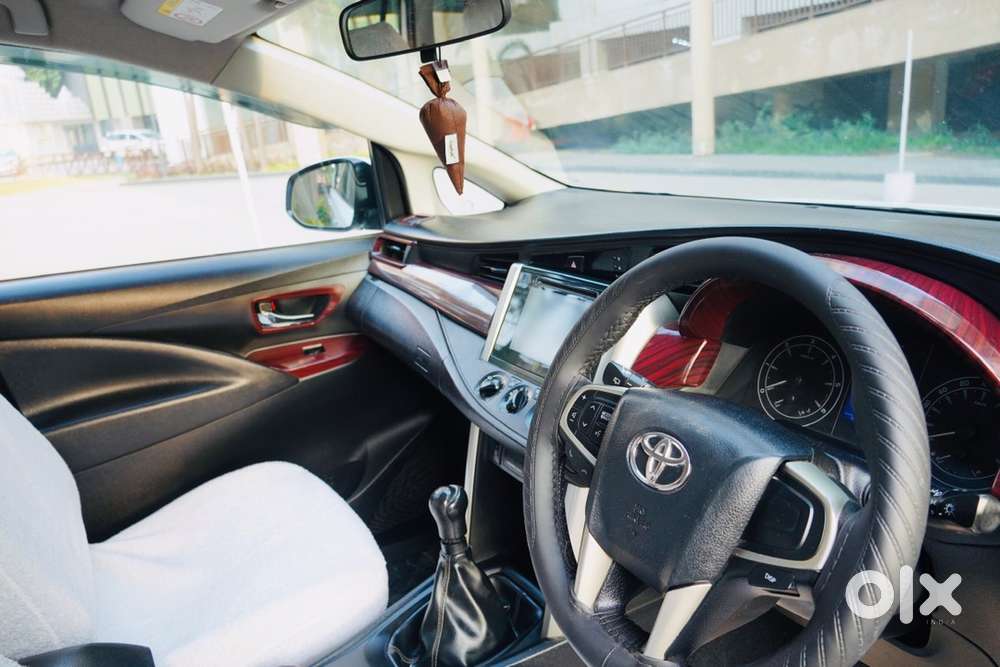 टीप टॉप कंडीशन, नई जैसी मेंटेंड Bs6 Toyota Innova Crysta 2020