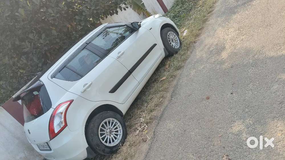 Maruti Suzuki Swift 2015