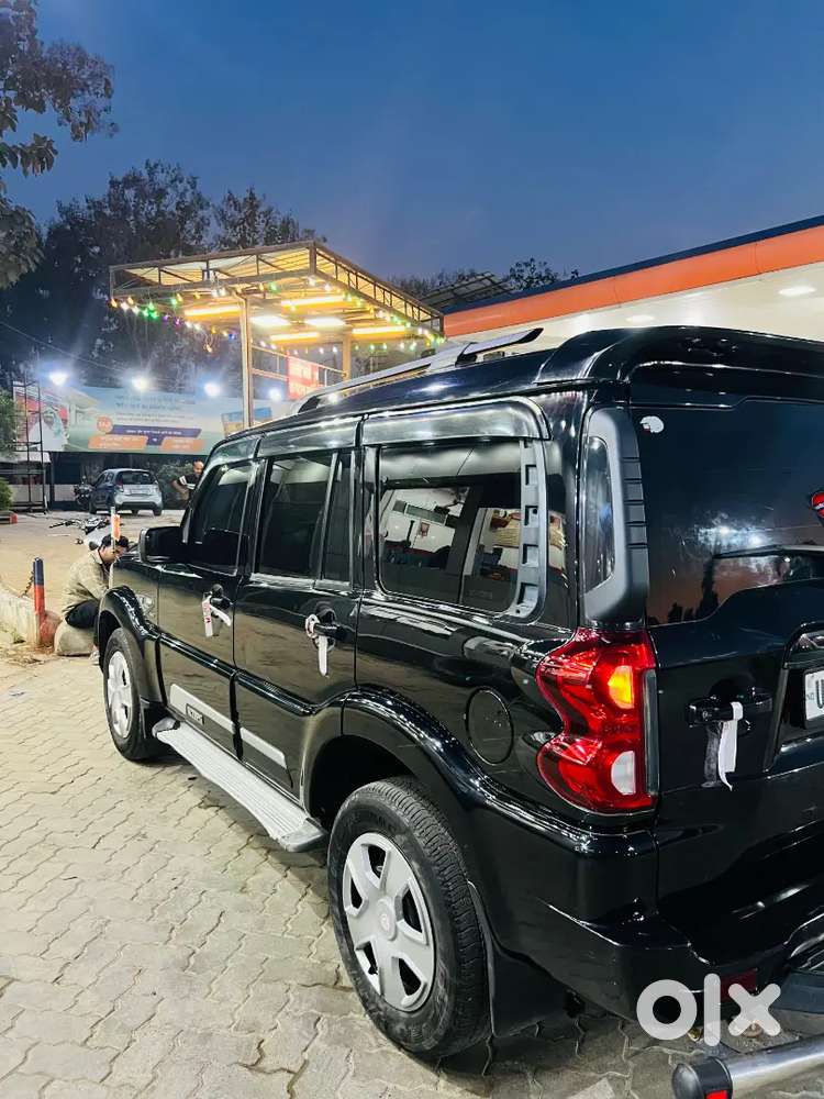 Mahindra Scorpio 2021 Diesel Well Maintained