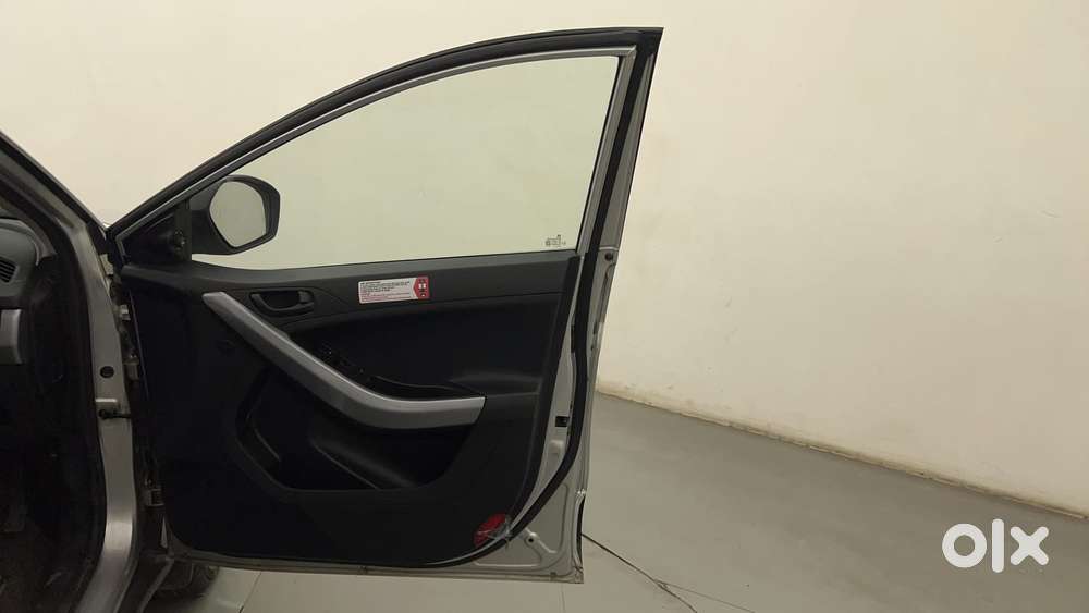 Tata Nexon 1.2 Revotron Xma Amt (s), 2021, Petrol