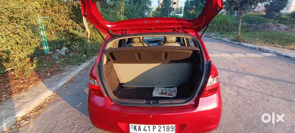 Hyundai New I20 2011 Petrol 33000 Km Driven