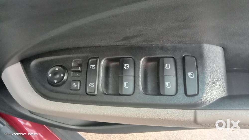 Hyundai Venue 1.0 Sx (o) Turbo Dct, 2024, Petrol
