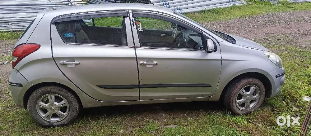 Hyundai I20 2011 Petrol 70000 Km Driven.