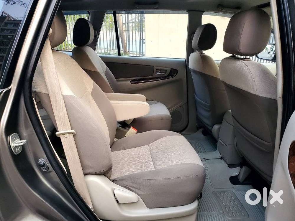 Toyota Innova 2.5 V 7 Str, 2012, Diesel